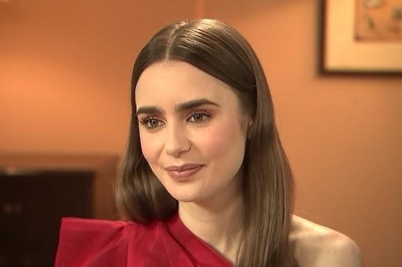 Lily Collins podpisująca książkę